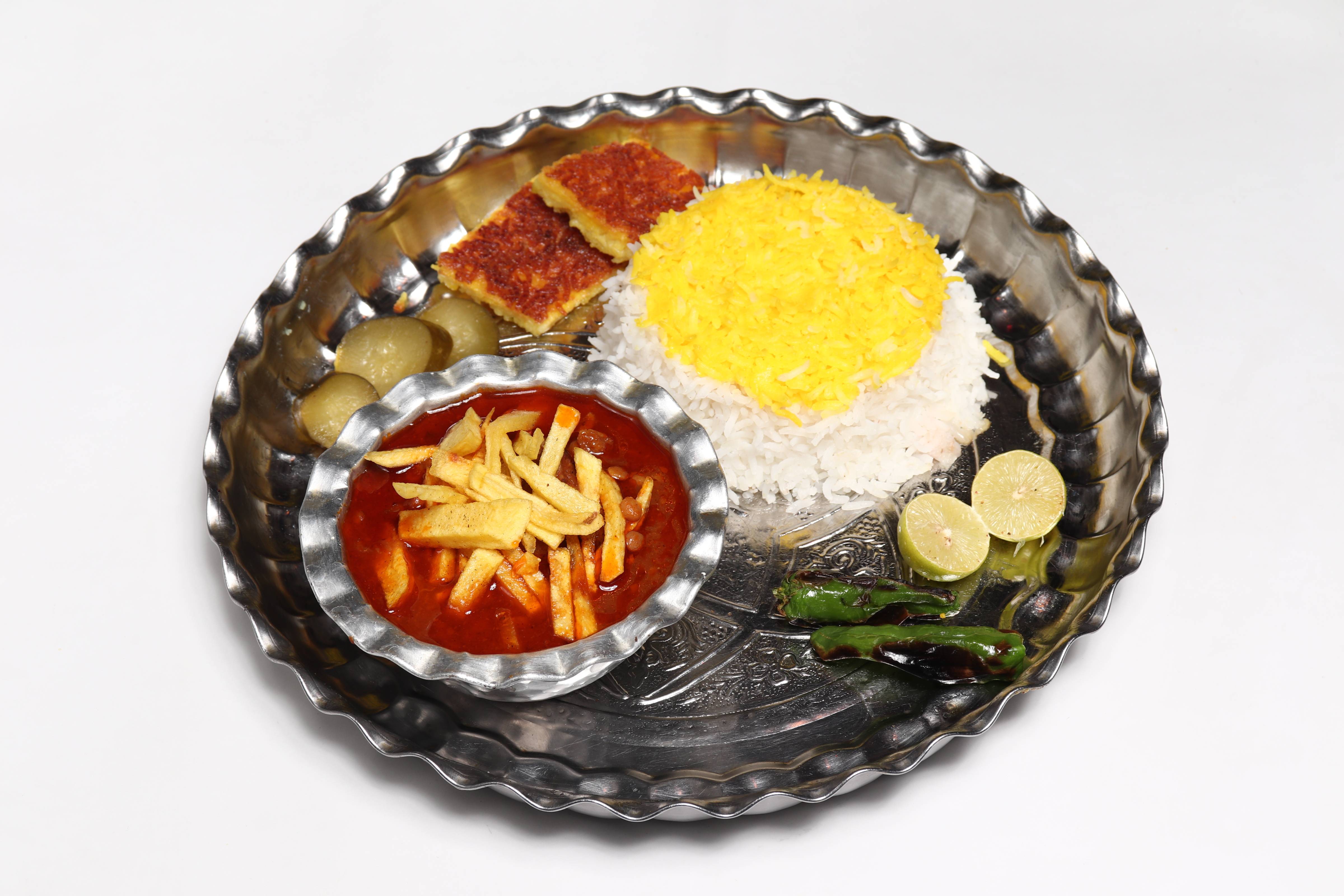 چلوخورشت قيمه سيب زميني